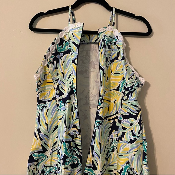 Crown & Ivy Cayo Coco Signature
Halter Tropical Leaf Crochet Trim Halter
Dress - Picture 10 of 12